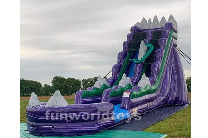 Inflatable Dragon's Lair water slide FWS299