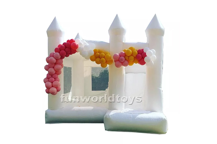 Inflatable wedding bounce house with slide FWW35