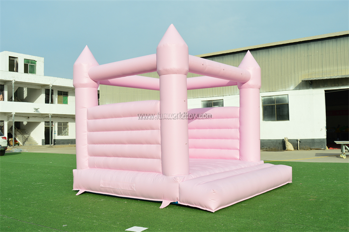 Inflatable Pink Wedding Bounce House FWW48
