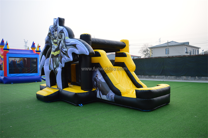 Batman Inflatable Bounce Comb FWZ412