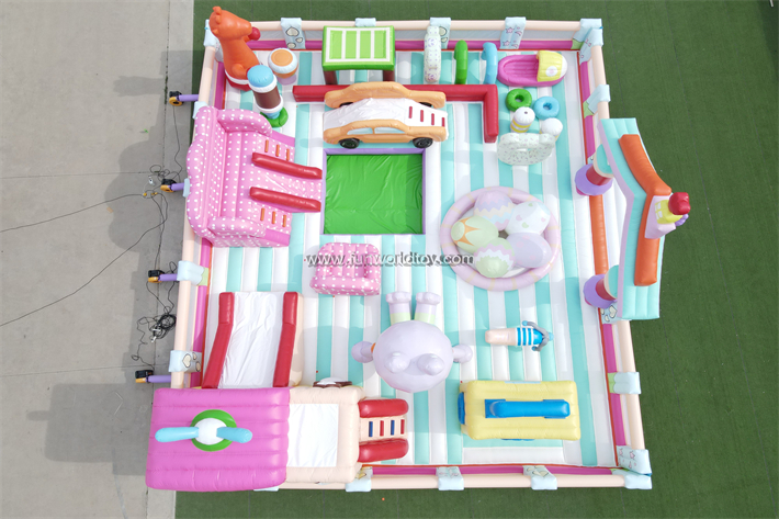 Rabbit's Home Inflatable Fun City FWF134