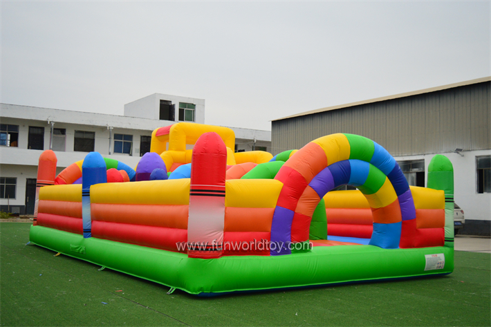 Crayon Inflatable Fun City FWF149