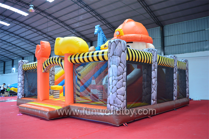 Inflatable Playground Giant Worker FWF160